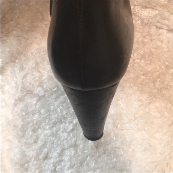 Stuart Weitzman Genuine Leather Tall Boots - Picture 3 of 10